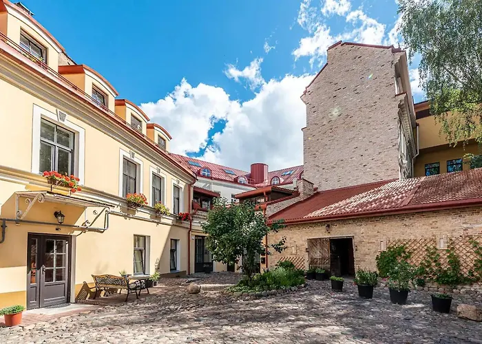 Апартаменти Oldtown #d